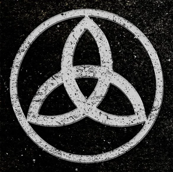 La Triquetra: Il Nodo della Trinità Eterna