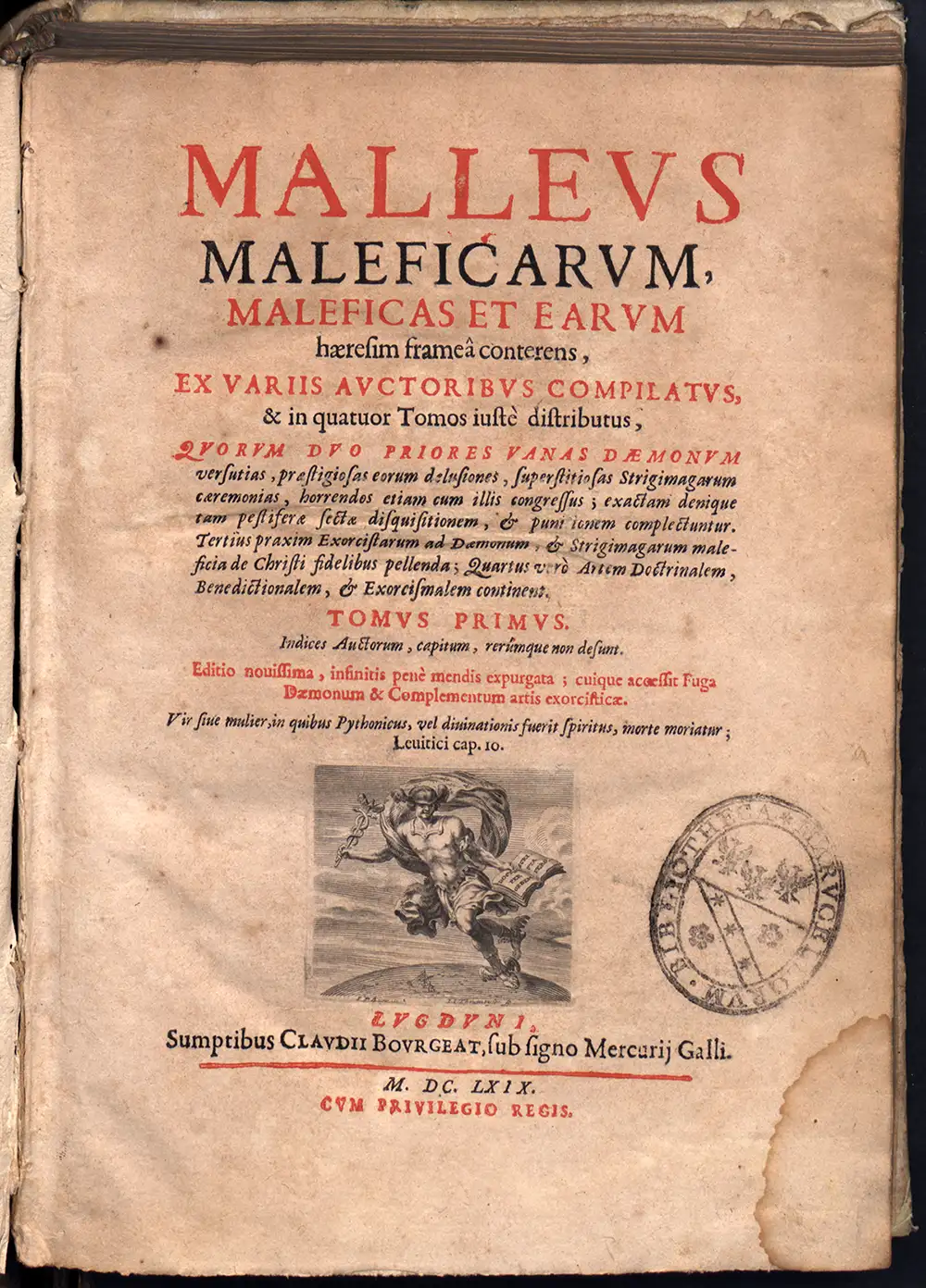 Malleus Maleficarum letteralmente "Il martello delle malefiche". Frontespizio di un'edizione risalente al 1669