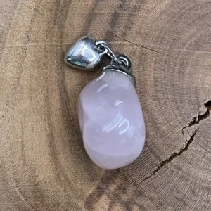 Ciondolo di quarzo rosa con cuoricino